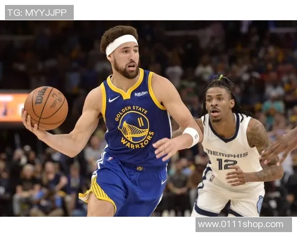 勇士与灰熊季后赛激战回顾球员表现与战术分析全景呈现